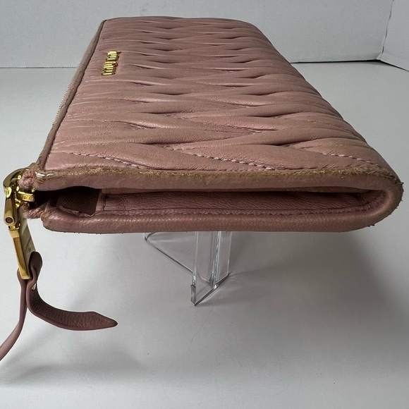 🩷Miu Miu Matelasse Pink Leather Accordion Card Holder Logo Zip Around Wallet🩷 - Picture 9 of 15